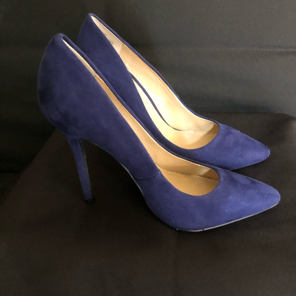 Authentic Cathy Jean Pump